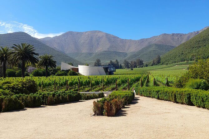 Andes Portillo & Aconcagua wine tour semi private - Los Caracoles: 29 curves, 3,000 meters, and instant drama