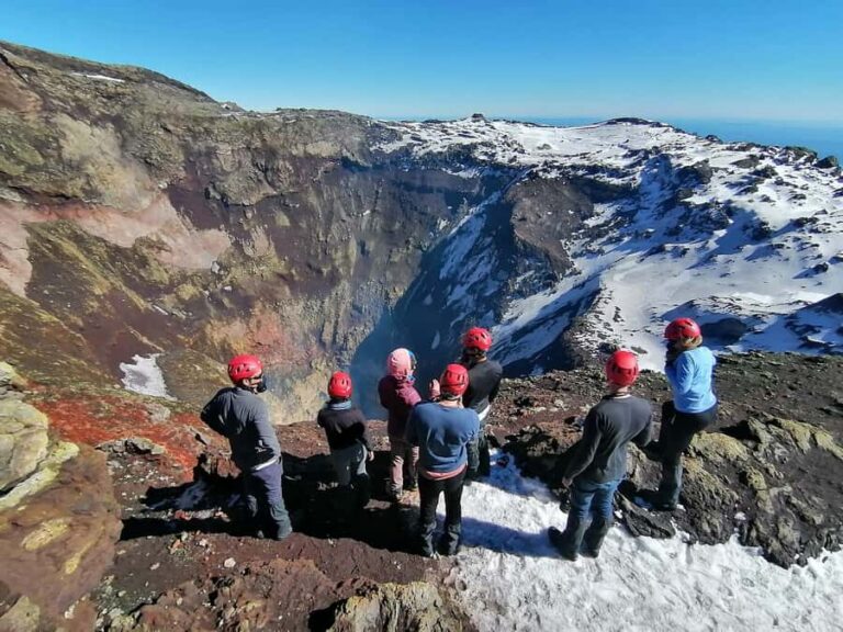 Ascent to Villarrica volcano 2,847masl, from Pucón - The 40-minute transfer and the Villarrica National Park briefing