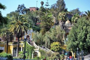 Essence of Santiago : History, Flavors and Panoramic Views - Stop 2: La Moneda in 15 minutes, with tickets handled