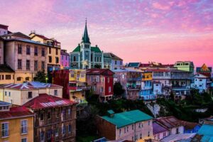 Famous Valparaíso! Premium Walking Tour with a Native Guide - Cerro Alegre: murals, colorful houses, and local artist energy