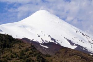 From Puerto Varas: Osorno Volcano & Petrohue Falls Day Tour - Vicente Pérez Rosales National Park: Evergreen Forest Walk to Petrohué