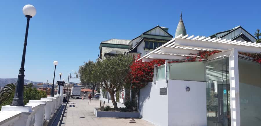 From Santiago: Isla Negra, Pablo Neruda Museum & Winery Tour - Santiago-to-the-coast timing: why the early start matters