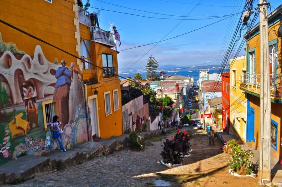From Santiago: Valparaiso and Viña del Mar Day Tour - Price and Value: What You Pay $45 For (and What You’ll Still Need to Cover)