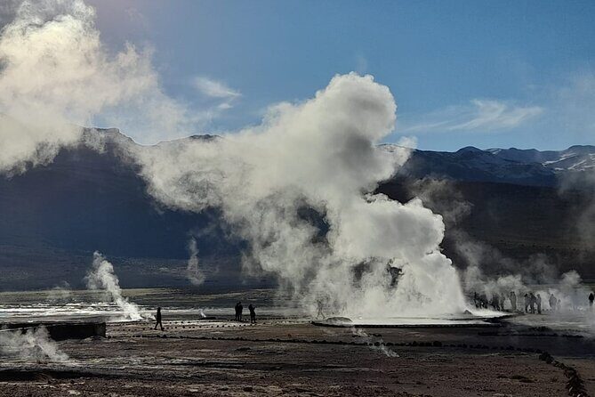 Full Day Tour to Geyser del Tatio, Vado Putana and Machuca - Stop 2: Vado del Rio Putana (the quick ford moment)