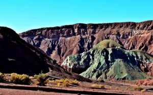 Rainbow Valley Tour + Petroglyphs (Yerbas Buenas) - The guided walk and breakfast that keep the morning from feeling rushed