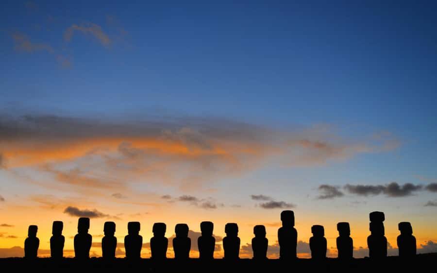Rapa Nui Dreams: Experiencie Pack 3 Days - Day 1: Vaihu, Akahanga, Rano raraku, and the moai-and-memory route