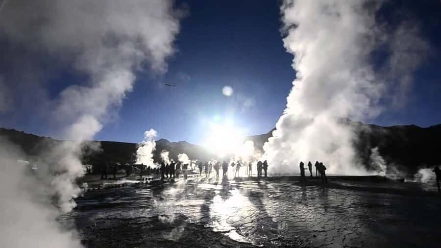 San Pedro de Atacama: El Tatio Geysers Tour - Putana Valley: flora, fauna, and that flamingo lagoon moment