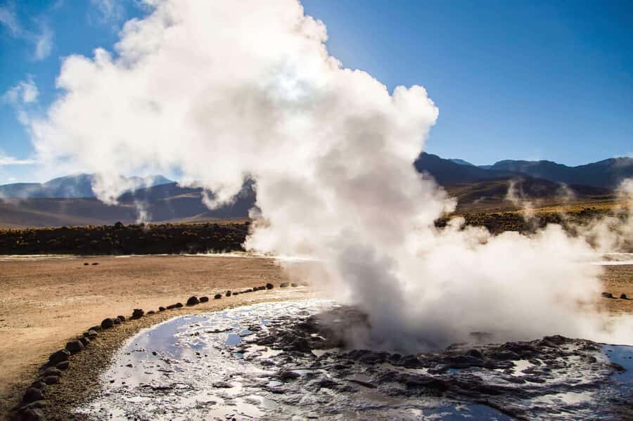 San Pedro de Atacama: El Tatio Geysers Tour - The included breakfast: not fancy, but perfectly timed