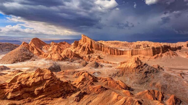 San Pedro de Atacama: Valle de la Luna Guided Tour - Los Flamencos National Reserve: where the setting gets serious
