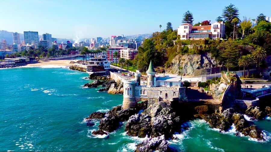Santiago: Valparaiso, Viña del Mar, & Casablanca Valley Tour - The Route That Gets You the Coast in One Day
