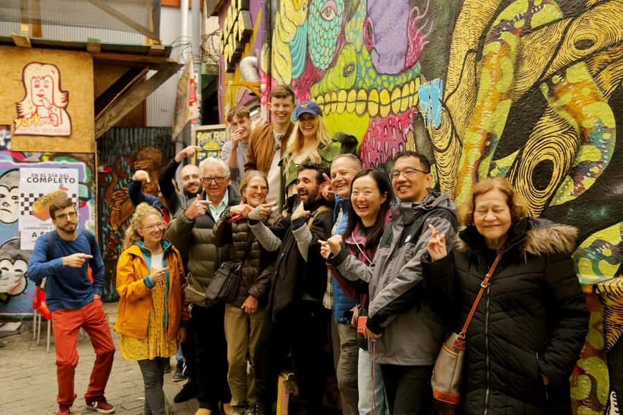 Santiago: Valparaiso, Viña del Mar, & Casablanca Valley Tour - Valparaíso on Foot: Murals, Lifts, and Viewpoints You Can Feel