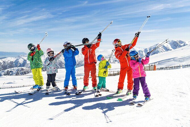Skiing in Farellones Park: Ski Tickets, Lessons, Transportation and More - Getting there at 6:15 am: pickup, timing, and group size
