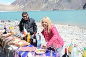 Small-Group Cajón del Maipo Full-Day Tour and Picnic - Cajón del Maipo canyon stop: The Andean gateway near San José de Maipo