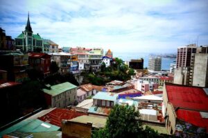 The Tour of Valparaiso in French on foot and in a small group - Muelle Prat and the port history you’ll actually remember