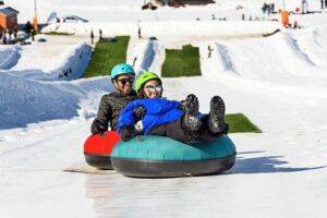 Tour Parque Farellones Ticket+Transportation, optional Snowwear - Farellones at the center of the day: what your ticket covers