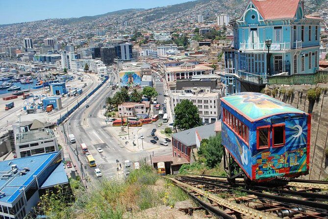 Valparaiso and Viña del Mar Tour and Casa Blanca Valley Wine Shop - Pickup, group size, and how the day usually feels on the ground