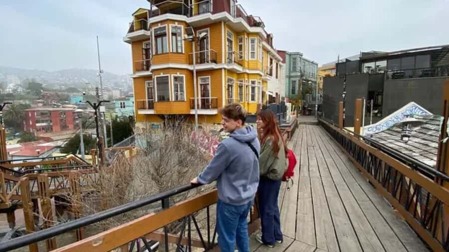 Valparaíso: Private Full Day Sightseeing Tour - Valparaíso’s Hills: Why This City Day Works So Well